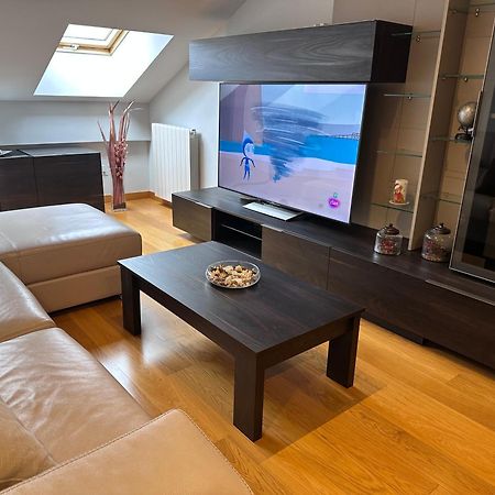 Apartamento Gran Via - Parking Gratis Salamanca Ngoại thất bức ảnh