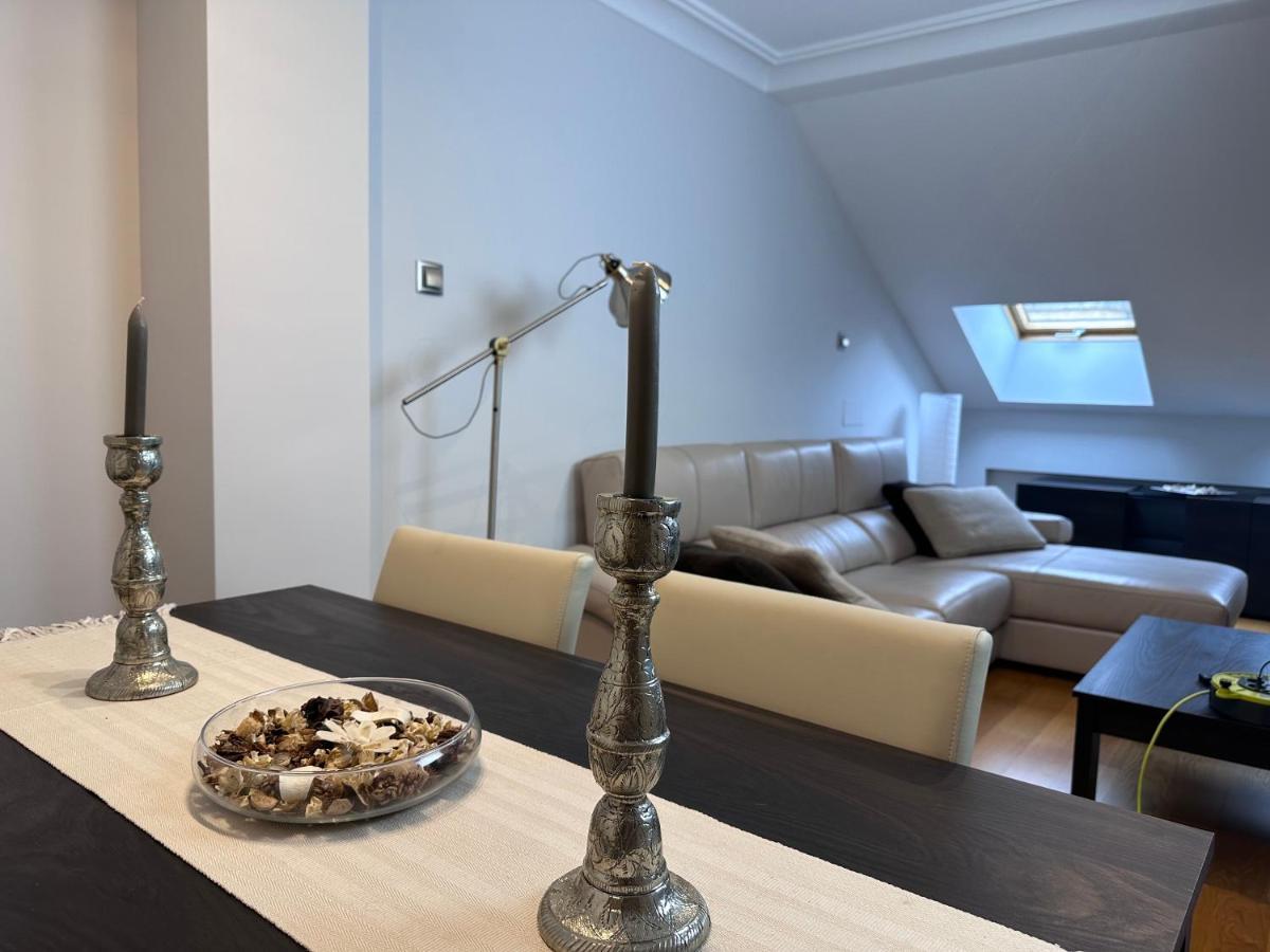 Apartamento Gran Via - Parking Gratis Salamanca Ngoại thất bức ảnh
