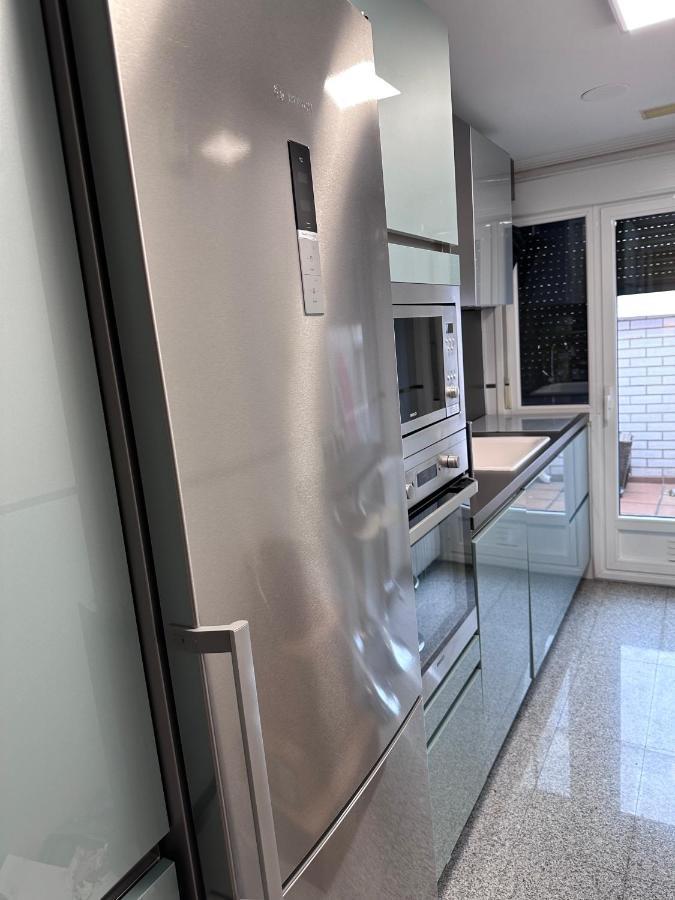 Apartamento Gran Via - Parking Gratis Salamanca Ngoại thất bức ảnh