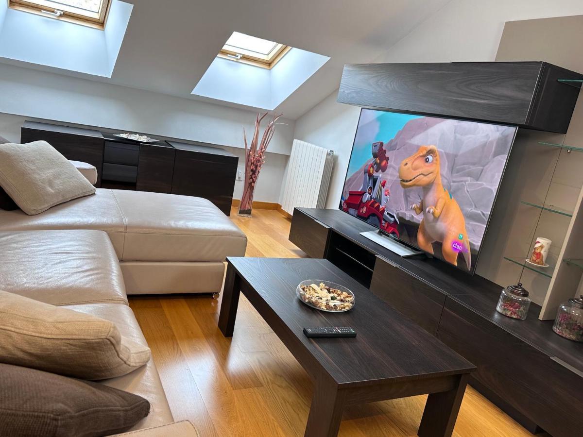 Apartamento Gran Via - Parking Gratis Salamanca Ngoại thất bức ảnh