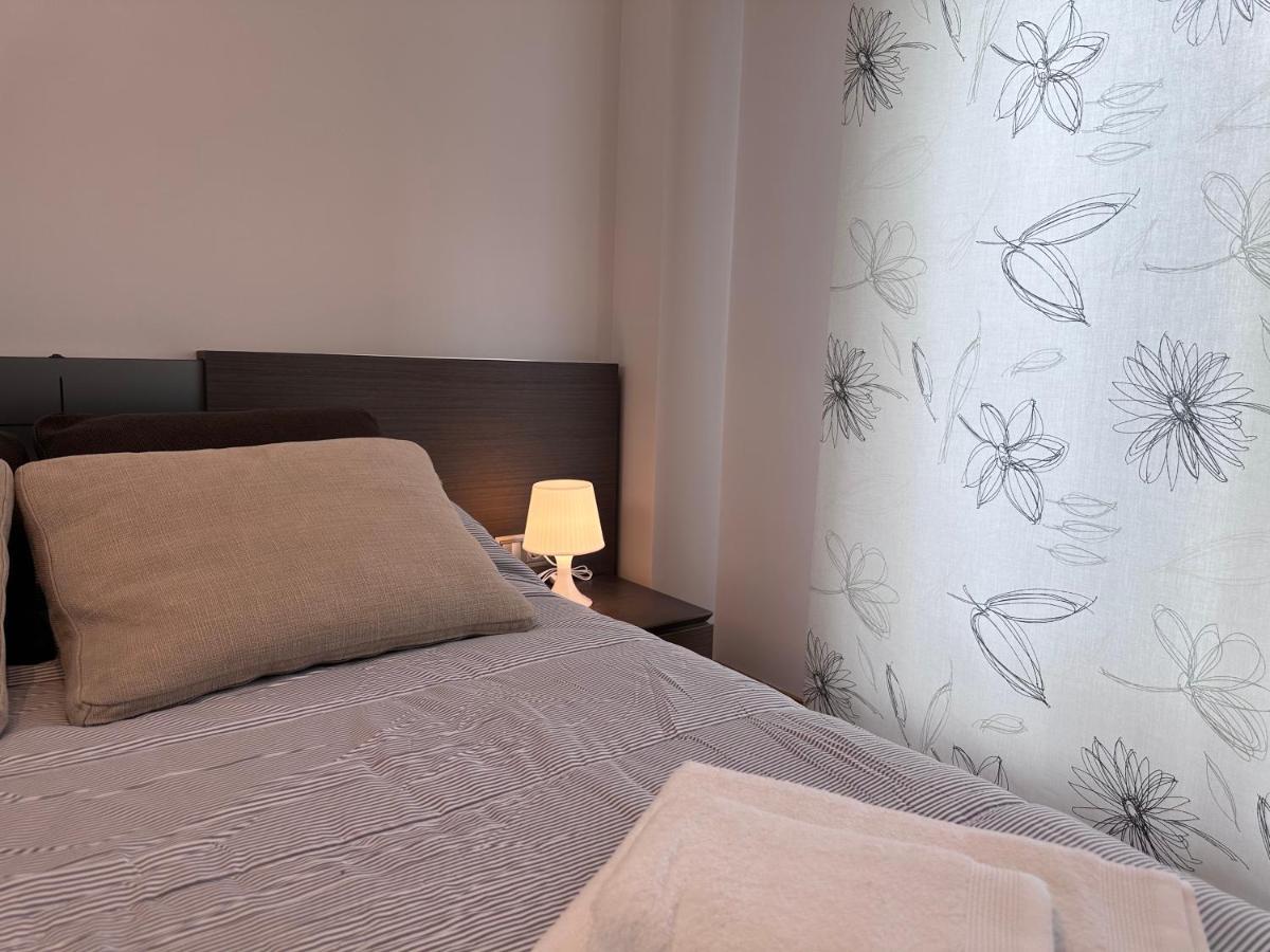 Apartamento Gran Via - Parking Gratis Salamanca Ngoại thất bức ảnh